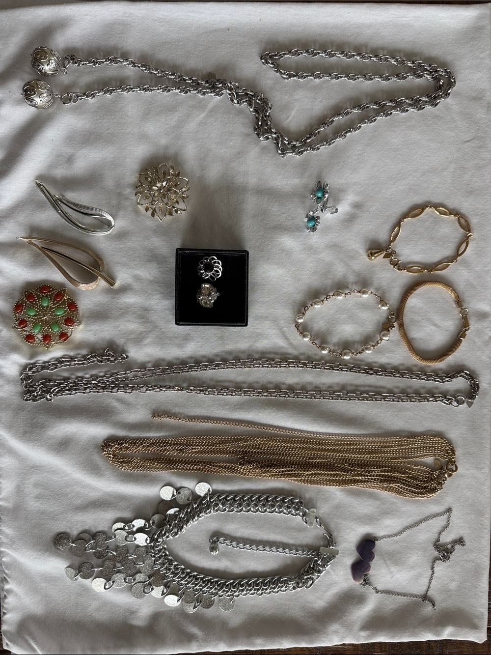 Mixed Sarah Coventry Vintage Silver and Gold Tones Women’s Jewelry Pieces